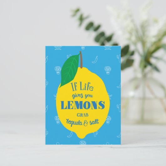 人生よもし与えりレモン、テキーラと塩をつかむ ポストカード (スタンド正面)