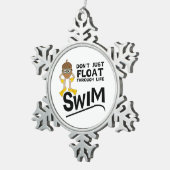 人生を泳ぎ回る スノーフレークピューターオーナメント (右)