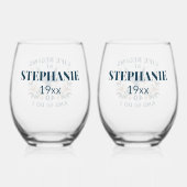 人生パーソナライズされたは40ワイングラスで始まる ステムなしワイングラス (裏面)
