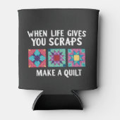 人生与えを削ればキルト編み物ができる 缶クーラー (正面)