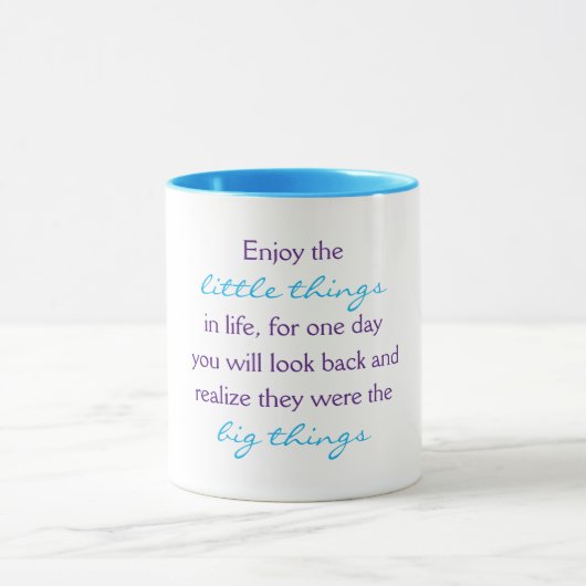 人生楽しむの小さな引用文 マグカップ (中央)