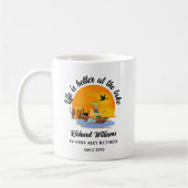 人生退職したは湖の魚釣りギフトで良い コーヒーマグカップ (左)