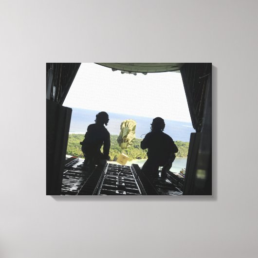 人道物資の箱 キャンバスプリント (正面)