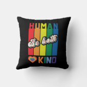人間と親切の両方 – ヴィンテージレインボーインスパイア クッション (裏面)