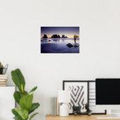 人間のカヤック運のモンタージュ、シーシビーチ。 ポスター (ホームオフィス)