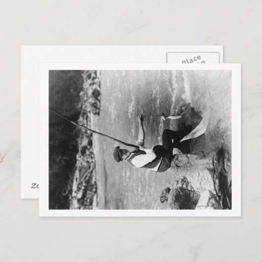 人間の魚釣りとランズ2つの魚を一度に写真撮影 ポストカード (正面/裏面)