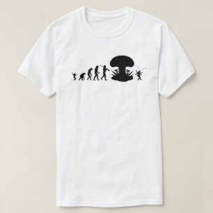 人類とゴキブリの進化の変遷 楽しい進化チャート Tシャツ