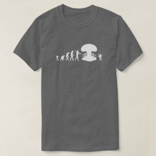 人類とゴキブリの進化の変遷 楽しい進化チャート Tシャツ