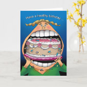 人食べのお誕生日ケーキ全体。 カード (黄色い花)