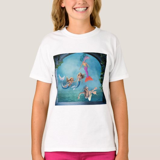 人魚たちが楽しんでいます。 Tシャツ (正面)