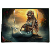 人魚と亀の友が洞窟を訪れる ラージペーパーバッグ (正面)