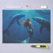 人魚のひいさまは、ザトウクジラと一緒に泳いでいます。 薄葉紙 (クラフト)