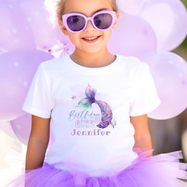人魚の尾の下の海の誕生日の女の子のパーティー トドラーTシャツ