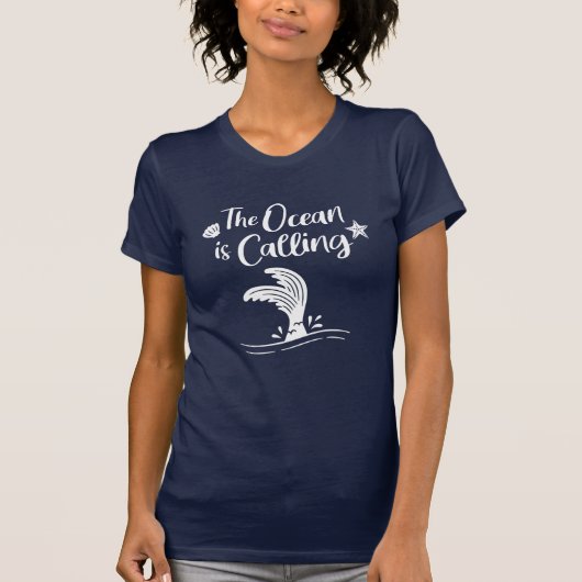 人魚の尾の海があなたを呼んでいるTシャツ Tシャツ (正面)