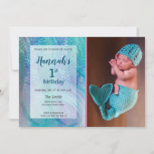 人魚の尾パターンベビーの写真の最初誕生日 招待状 (正面)
