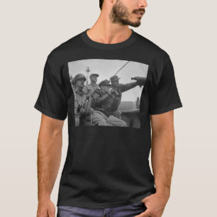 仁川のダグラスMacArthur Shelling概要 Tシャツ