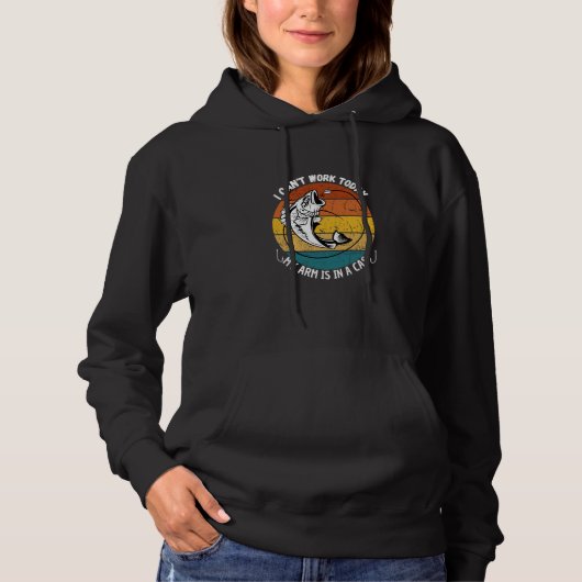 今おもしろい日は働けない漁師の腕が痛い パーカ (正面)