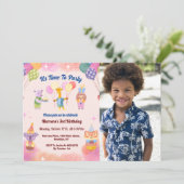 今こそパーティーの可愛いピンクのアニメ誕生日パーティー 招待状 (スタンド正面)