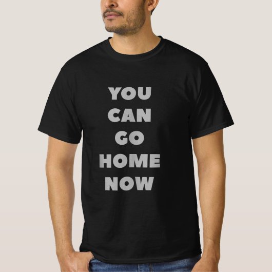 今すぐ家に帰れるジムおもしろいフィットネストレーニング Tシャツ (正面)