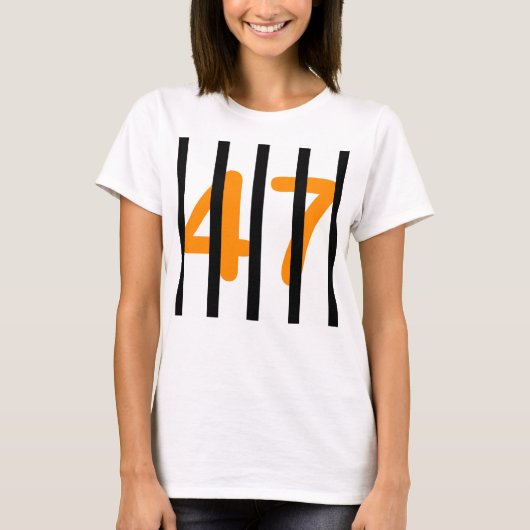 今すぐ彼を投獄しろ! Tシャツ (正面)