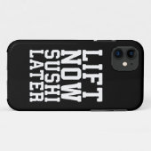 今すぐ持ち上げ、後で寿司 – Carbs -おもしろいノベルティジム Case-Mate iPhoneケース (裏面(横))