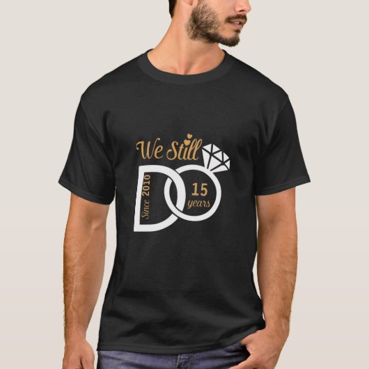今でもリングや輪と結婚の記念日デザイン Tシャツ (正面)
