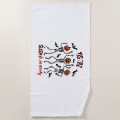 今の季節不気味 ビーチタオル (正面)