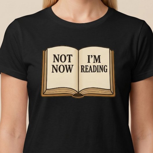 今は読書中 Tシャツ