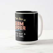 今もしは縫い目の波紋が良い時間ではない ツートーンマグカップ (正面右)