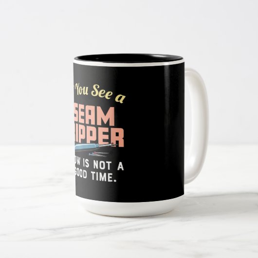 今もしは縫い目の波紋が良い時間ではない ツートーンマグカップ (正面右)