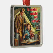 今夜はキャンプが散らかるかもしれない メタルオーナメント (右)