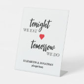 今夜は食べ明日はリハのディナー 台座サイン (正面)