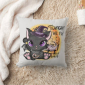 今夜我々は飛ぶ – 黒い魔女猫 クッション (ブランケット)