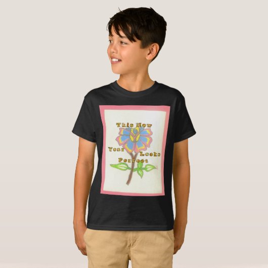 今年の新年は完璧なフローラ文字アートプリント Tシャツ (正面フル)