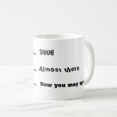 今度はコーヒー・マグを話すことができます コーヒーマグカップ (正面右)