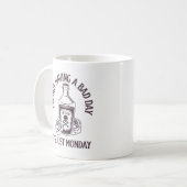 今日が悪い日なわけじゃない。月曜日だから。 コーヒーマグカップ (正面左)