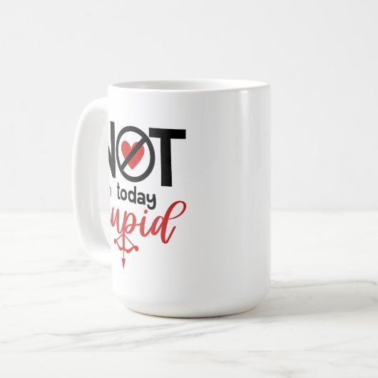 今日ではないキューピッドアンチ – バレンタイン赤いハート弓矢 コーヒーマグカップ (正面左)