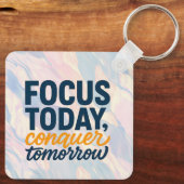 今日のフォーカス、明日の征服やる気を起こさせる" キーホルダー (裏面)