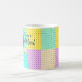 今日の気分、レトロレディーホールディングワイン コーヒーマグカップ (中央)