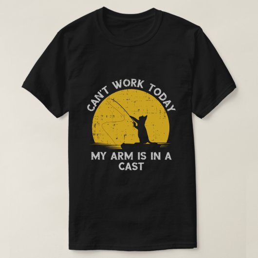 今日は仕事できません。腕がギプスだから。釣り猫 Tシャツ (デザイン正面)