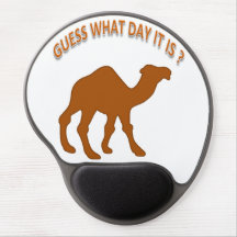 今日は何の日？ハンプデーのラクダ - マウスパッド