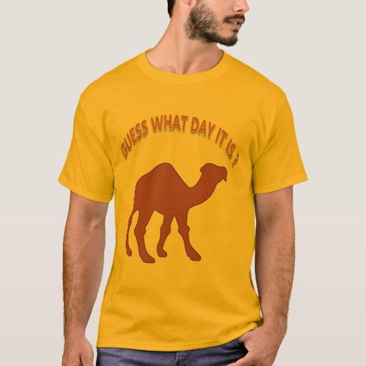 今日は何の日？水曜日ラクダTシャツ Tシャツ (正面)