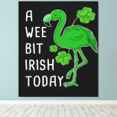 今日は少しアイルランド | Lucky Flamingo | Flamingo キャンバスプリント (インサイチュ (ウッドフロア))