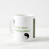 今日は気功を挙げたか コーヒーマグカップ (正面左)