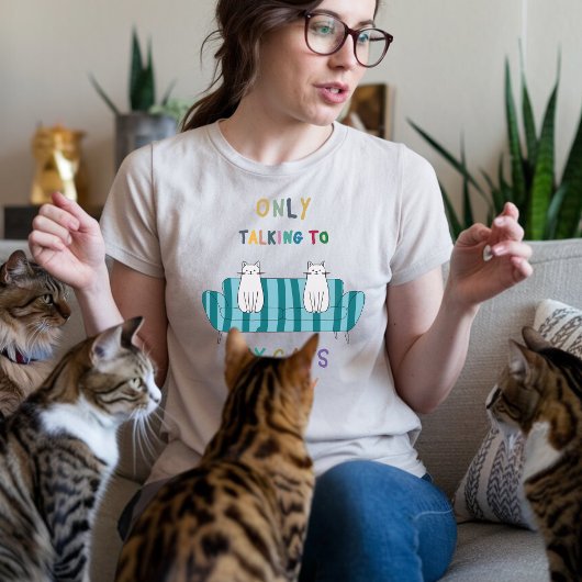 今日は猫とだけ話す猫好き Tシャツ