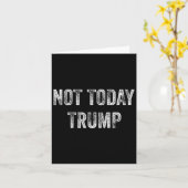 今日は私の民主化支持の大統領ではなくトランプ カード (黄色い花)