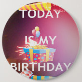 今日は私の誕生日アートプリント 缶バッジ (正面)