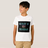 今日は私の誕生日アートプリント Tシャツ (正面フル)