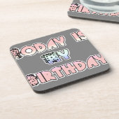 今日は私の誕生日ベビーピンクアートプリント コースター (左側)