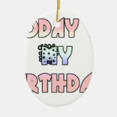 今日は私の誕生日ベビーピンクアートプリント セラミックオーナメント (正面)